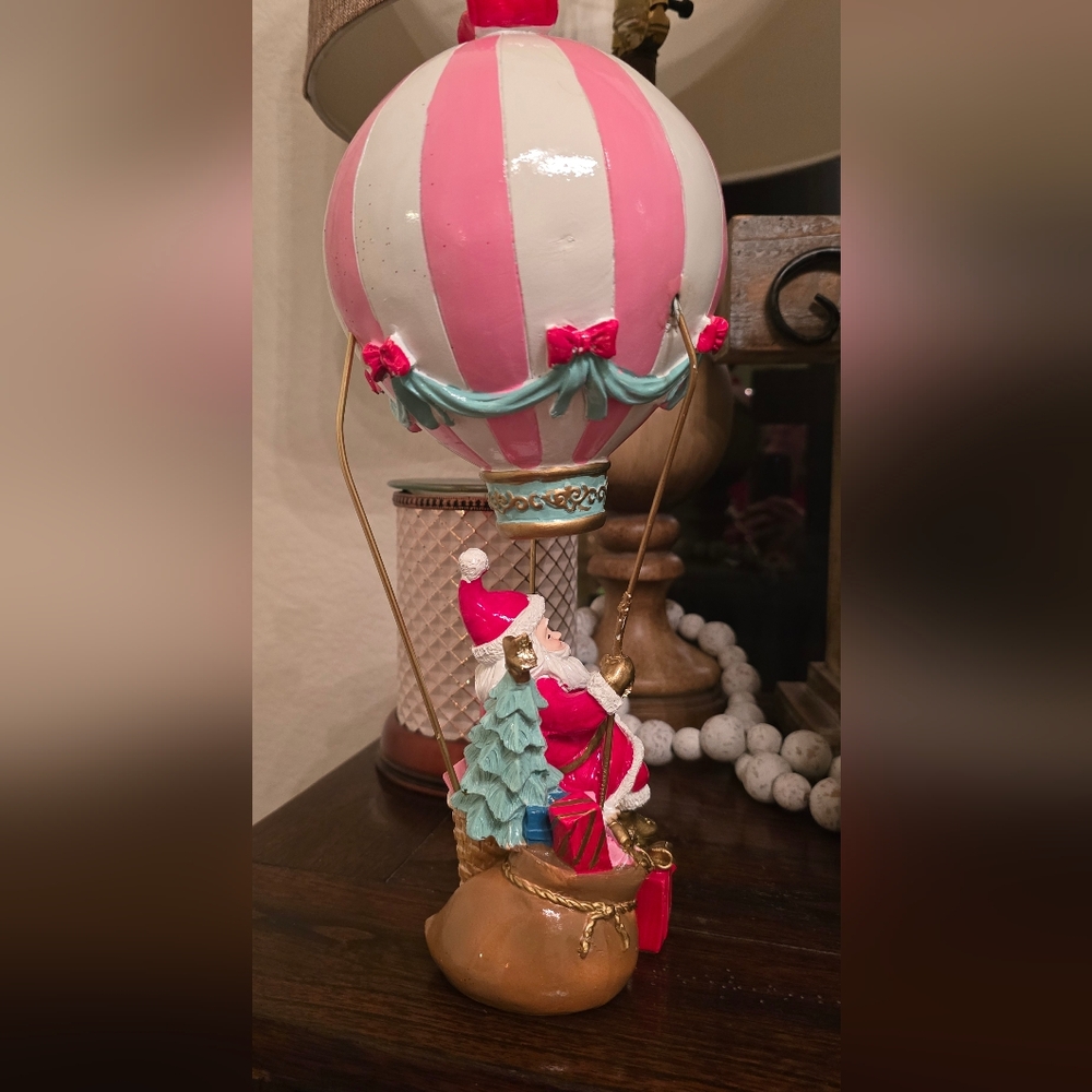 Santa Hot Air Balloon Figurine - Picture 6 of 7